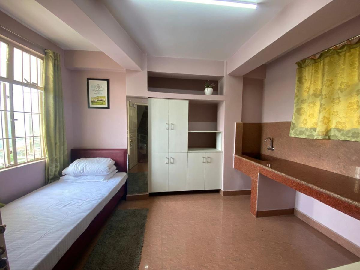 The Palm Guest House Kohima Luaran gambar